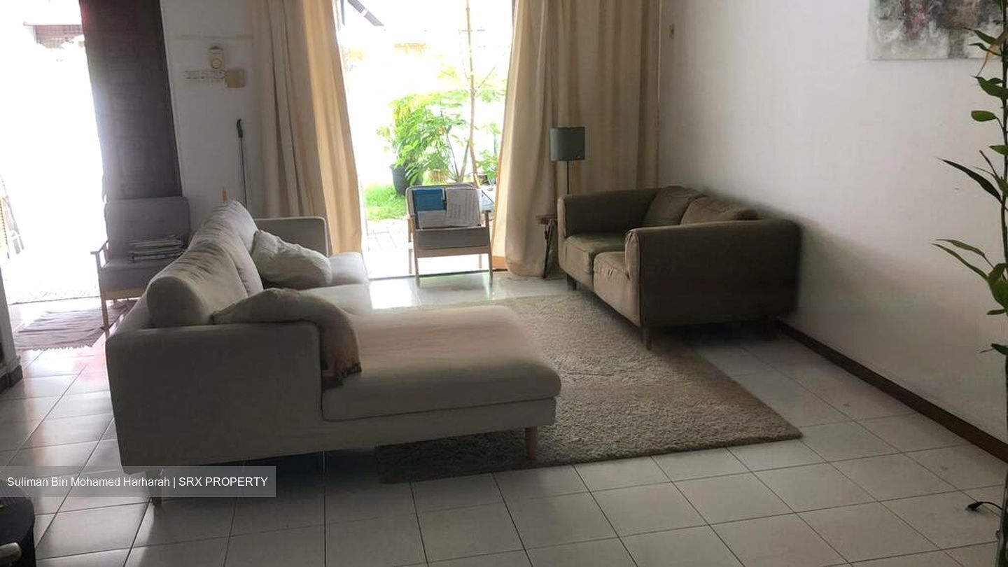 Tai Hwan Park (D19), Terrace #468486391